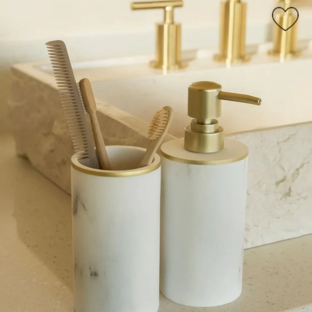 ❤️SUNDAY CITIZEN Resin Bath Set Soap Dispenser and Cup
